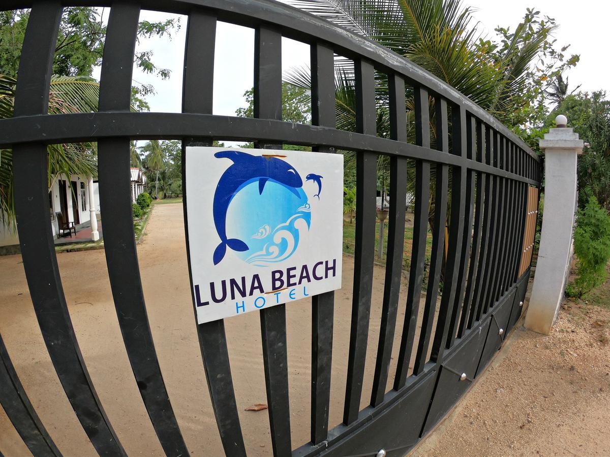 Luna Beach Hotel Nilaveli Exterior photo